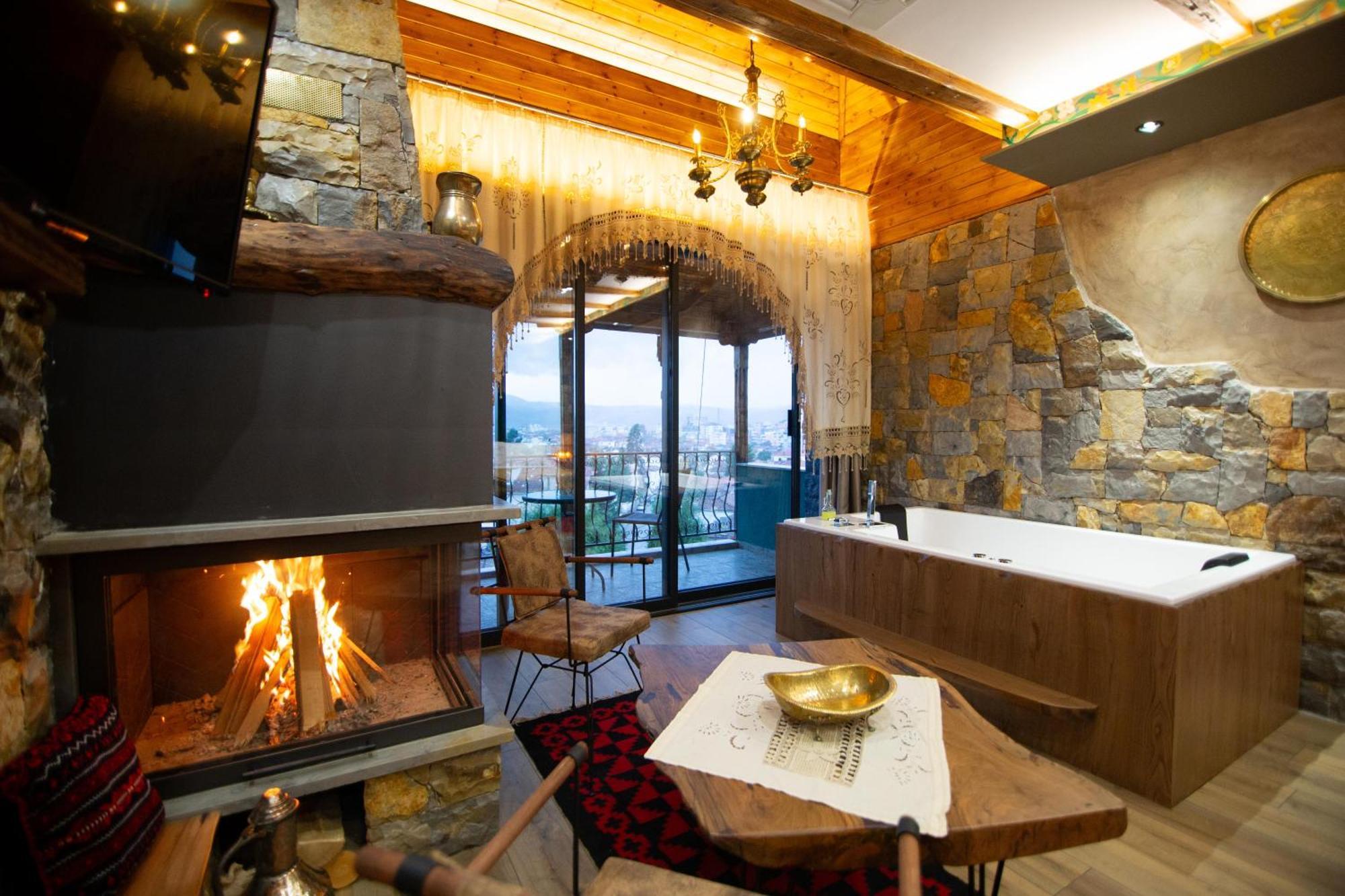 Vila Eden Boutique Hotel 코르처 외부 사진