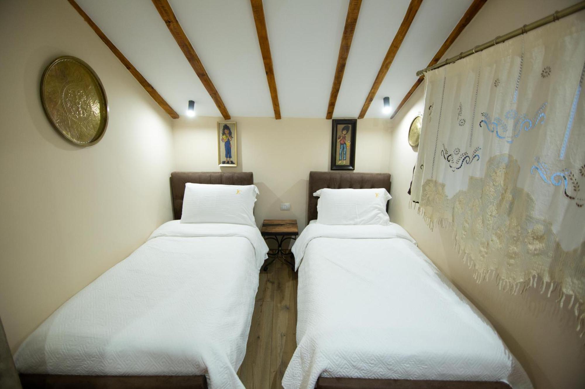 Vila Eden Boutique Hotel 코르처 객실 사진